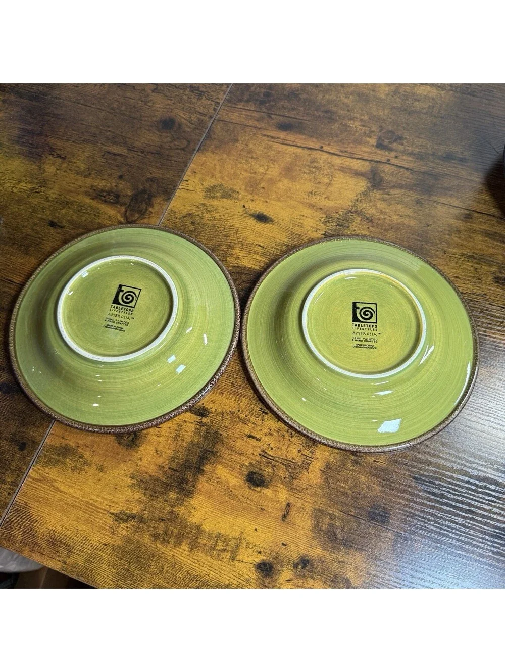 2 Tabletops Unlimited Ambrosia 8.75” Salad Plates Raised Scrolls Bread Dessert